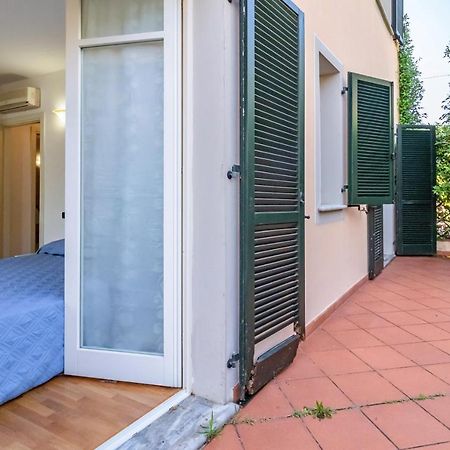 Piana Di Solaro Modern Flat & Swimming Pool Apartment เลริชี ภายนอก รูปภาพ