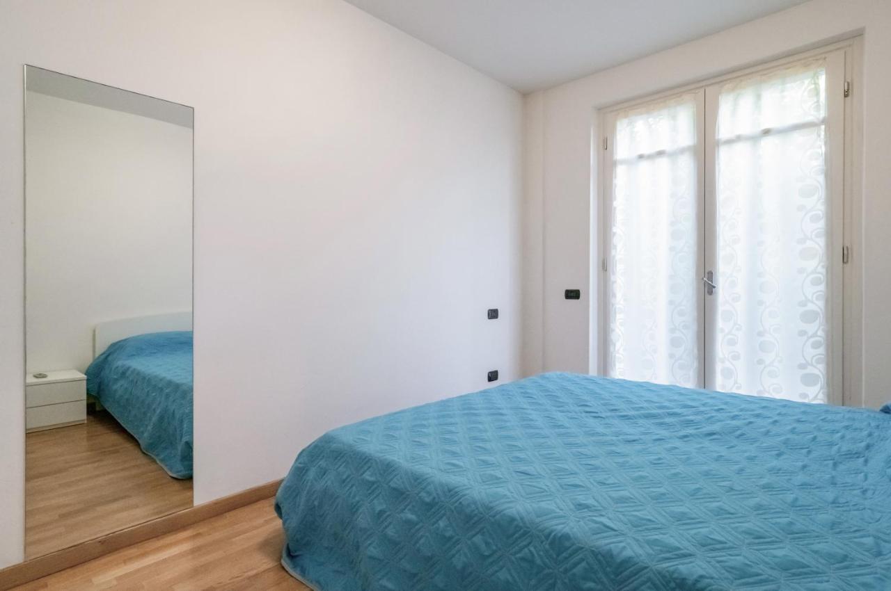 Piana Di Solaro Modern Flat & Swimming Pool Apartment เลริชี ภายนอก รูปภาพ
