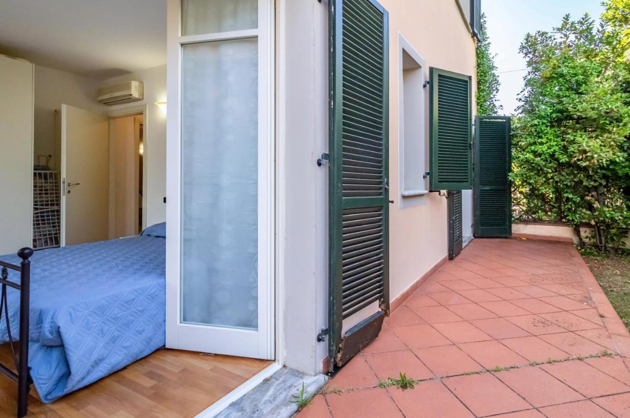 Piana Di Solaro Modern Flat & Swimming Pool Apartment เลริชี ภายนอก รูปภาพ
